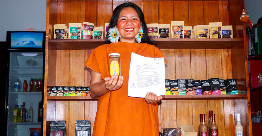 con el respaldo de Devida Perú, la Cooperativa Agraria Asháninka Kemito Sankori presenta cinco nuevos productos derivados de cacao, pijuayo y miel Junín Perú