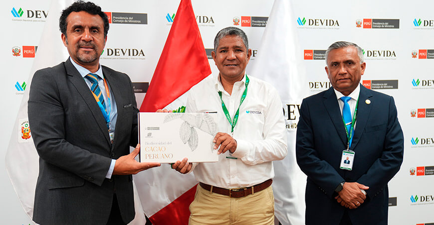 Productores del Desarrollo Alternativo accederán a más mercados con asistencia de Devida y Agromercado