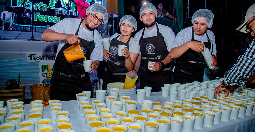 Festival Regional del Plátano y Banano productores del desarrollo alternativo Huánuco Perú Devida