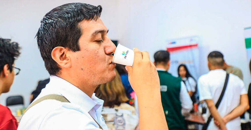 Festival Yo Tomo Café Peruano cafés el desarrollo alternativo Devida Perú