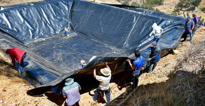 Productores de Virú, Sánchez Carrión y Otuzco mejoran el acceso al agua con revestimiento de reservorios La Libertad Perú