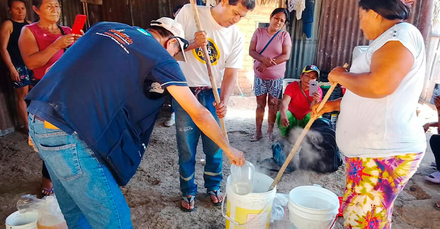 Productores de Santa Cruz elaboran biofertilizante para mejorar el rendimiento del cacao en San Martín IIAP Perú