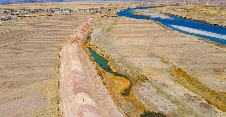 Trabajos en el río Ilave protegen 150 hectáreas productivas en Pilcuyo Puno Perú