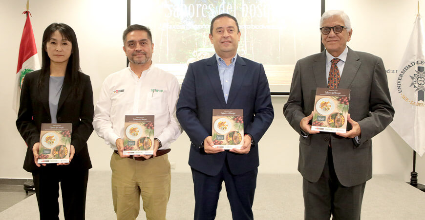 recetario Sabores del Bosque para revalorizar el aguaje proveniente de la región Loreto Perú