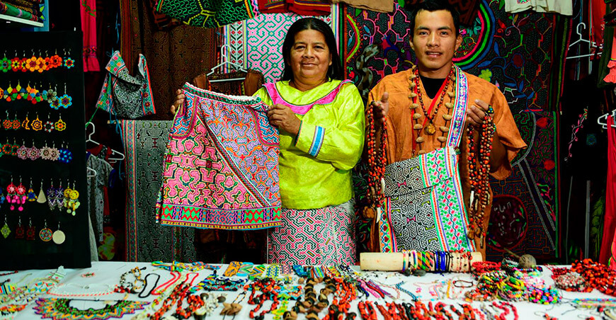 Empresas amazónicas  de artesanías y textiles buscan llegar a mercados internacionales en la ExpoAmazónica Ucayali Perú