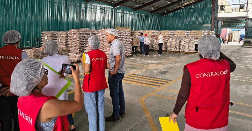 Hallan insectos en alimentos de programas sociales en Nuevo Chimbote Áncash Perú