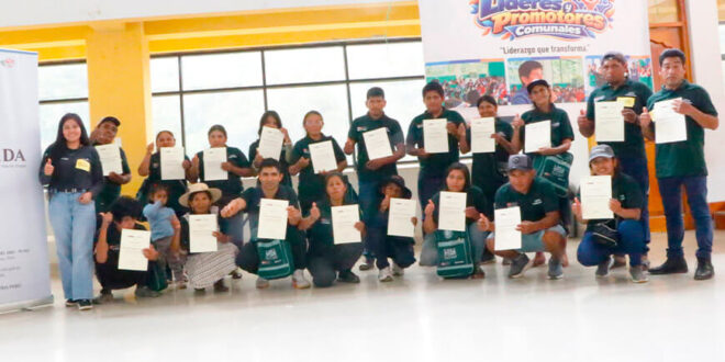 Más de 40 líderes comunales culminan formación para impulsar el desarrollo en la selva sur Perú Devida