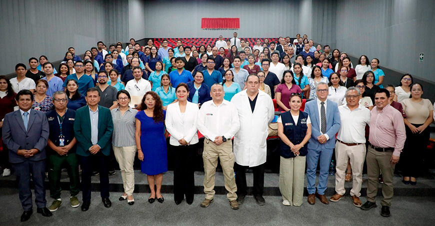 Ensap capacita a profesionales sobre el manejo clínico del dengue frente al riesgo del fenómeno El Niño Perú