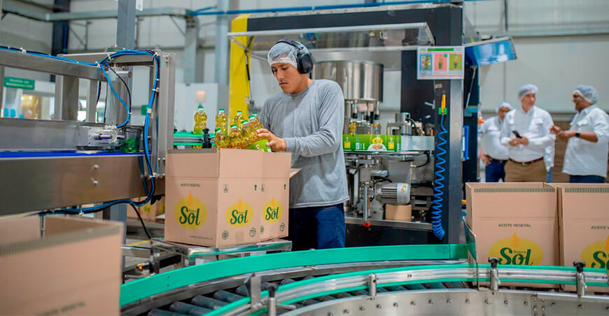 Cocepu transforma la palma aceitera en una cadena de negocios con valor agregado Ucayali Perú