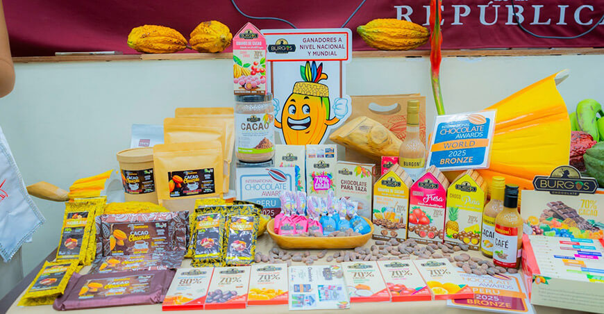 Festival Nacional del Cacao Nativo y Piña  Pangoa Junín Perú 