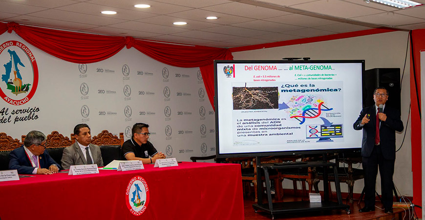 El docente e investigador de la Facultad de Ciencias Agrarias de la Universidad Nacional de San Cristóbal de Huamanga (UNSCH), Dr. Germán de la Cruz Lapa