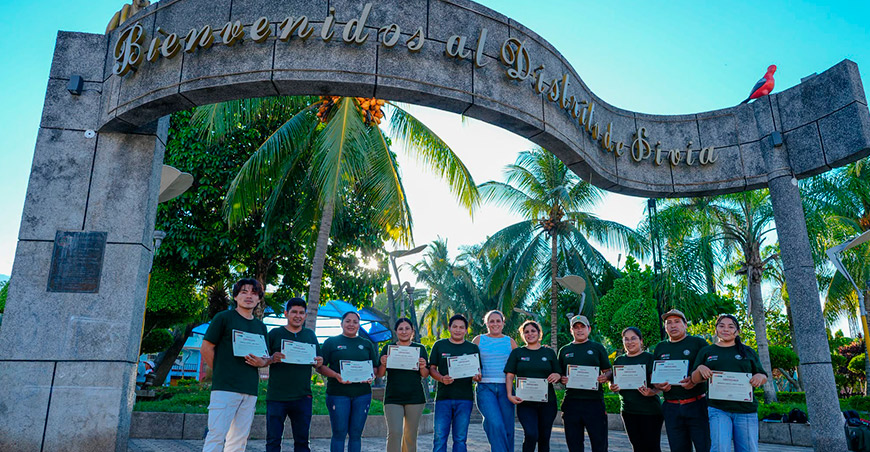 jóvenes se capacitan en catación de cacao para mejorar sus conocimientos técnicos Vraem Perú Devida