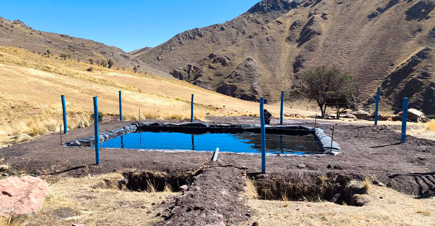 microrreservorios amplían la capacidad de almacenamiento de agua frente al déficit hídrico Puno Perú