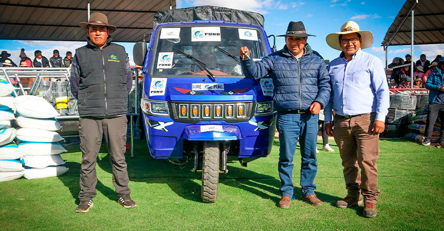 motocarga para facilitar labores de ganaderos de Nuñoa Puno Perú