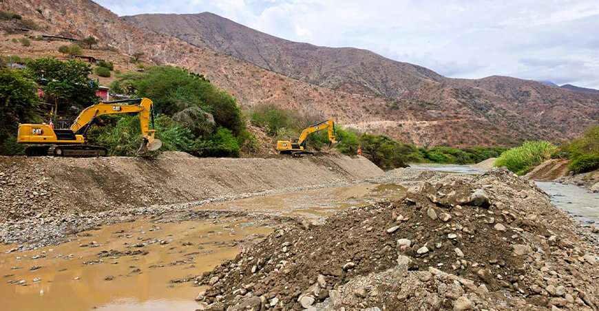 Inician descolmatación del río Huancabamba en Yerma Cajamarca Perú