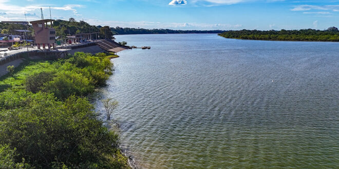 Presentan plan para recuperar la laguna Yarinacocha Ucayali Perú