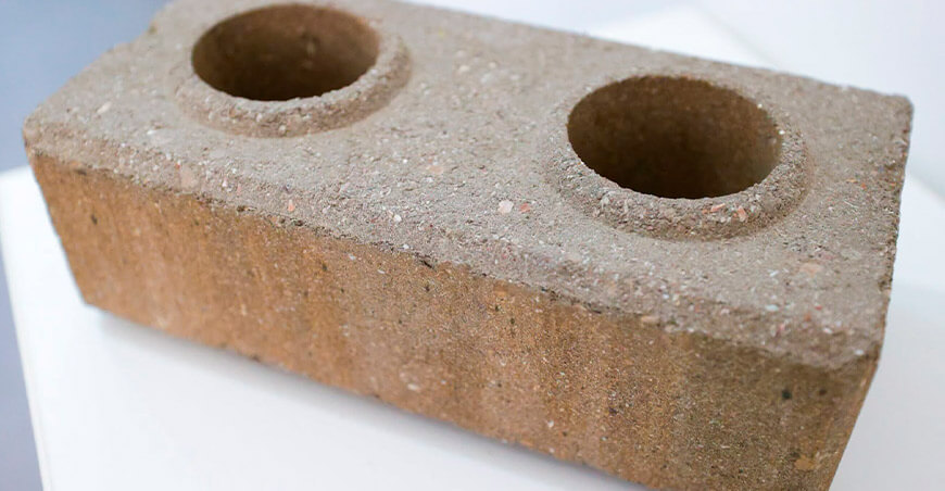 Presentan primer módulo de vivienda construido con ecoblocks que aprovechan residuos de concha de abanico Perú