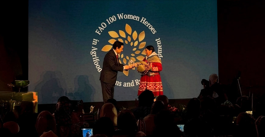Peruana Rita Parcco recibe reconocimiento de la FAO como una de las 100 Mujeres Heroínas del mundo