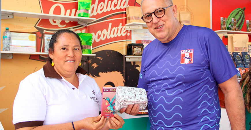 Productores del desarrollo alternativo lograron ventas Ficacao Cusco Perú Devida