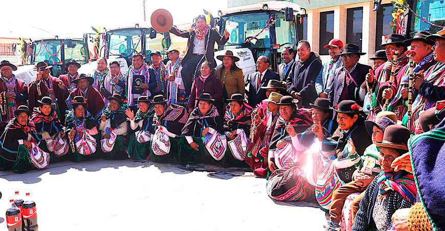 Tractores agrícolas productores de Vilquechico Puno Perú