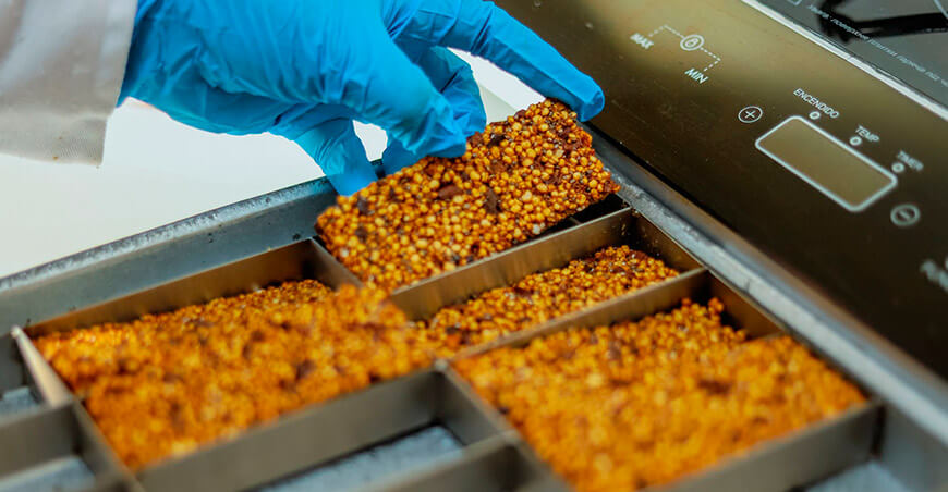 Unidad Técnica Agroindustrial Ambo del ITP desarrolló tres propuestas de barras funcionales a base de quinua, tarwi, chía, cacao, aguaymanto, macambo y otros ingredientes peruanos 