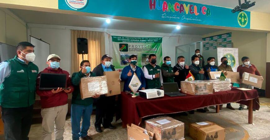 Huancavelica: agencias agrarias recibieron kits de equipamiento tecnológico 