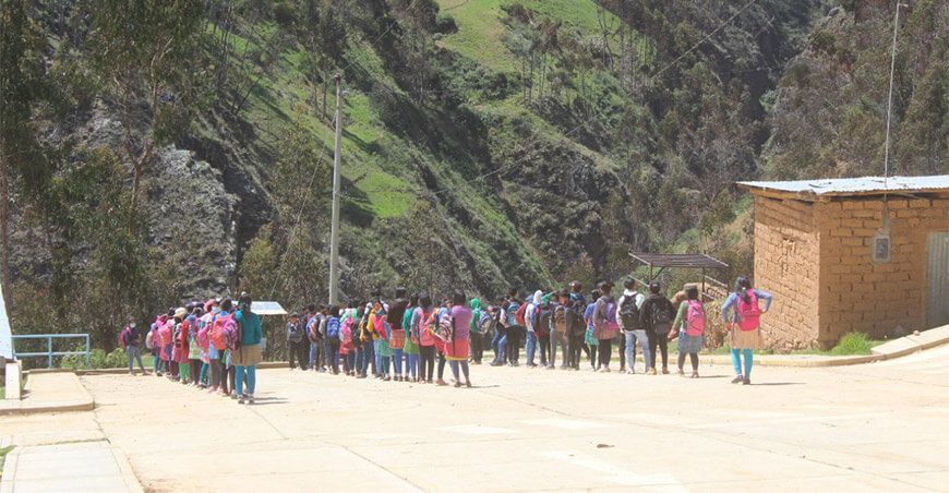 colegio Jesús de Nazareth en el centro poblado de Pisha, distrito de Pamparomás en la región Áncash