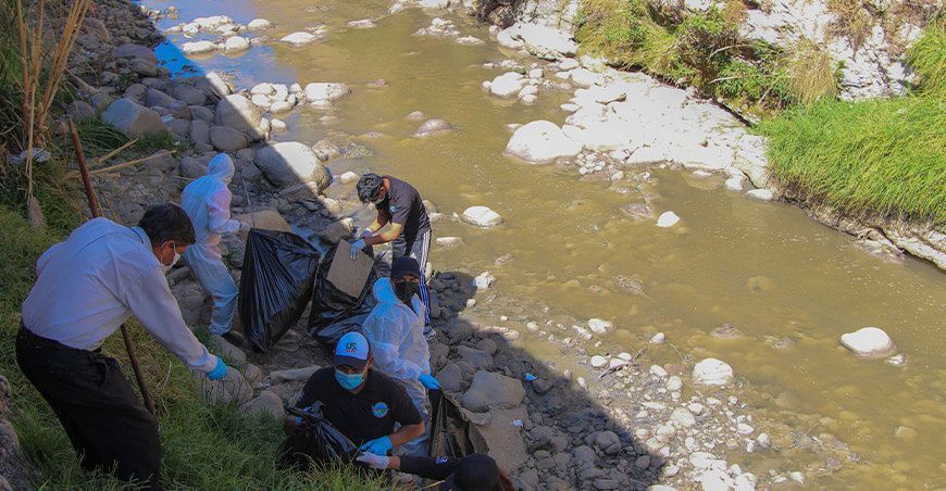 Sensibilizan a vecinos del barrio Salcedo en el cuidado y protección del río Shullcas en la cuenca Río Mantaro Perú