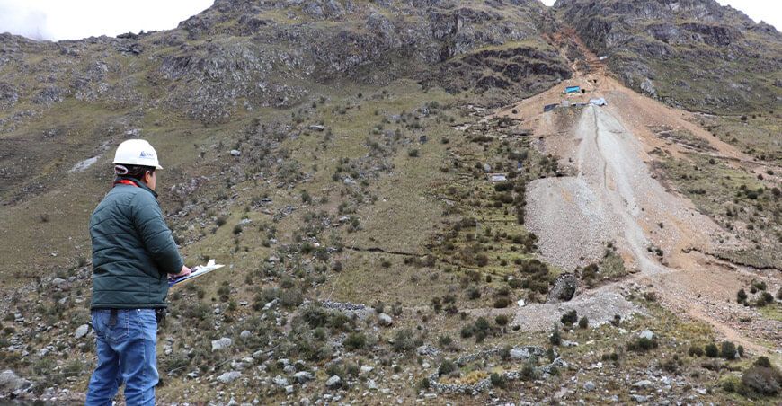 Supervisan uso del agua en zonas de minería artesanal en Pasco