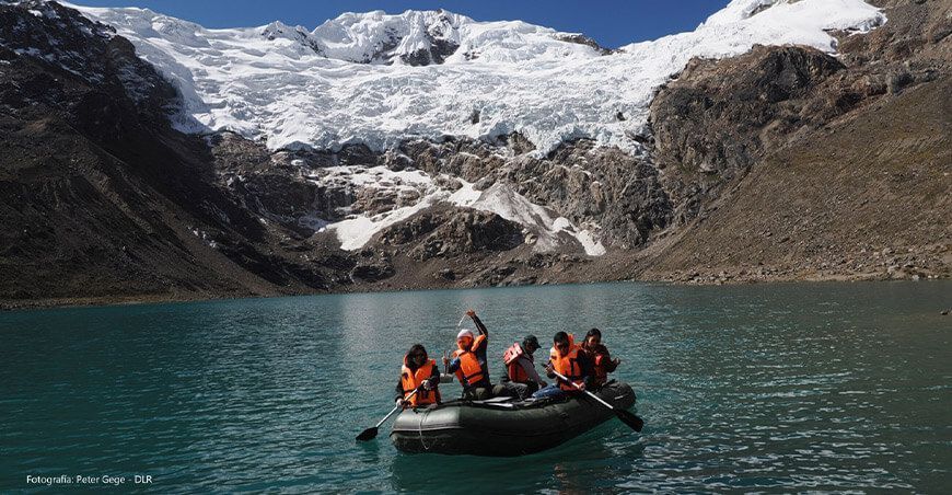 Junín: Evalúan calidad del agua de lagunas de origen glaciar del Huaytapallana