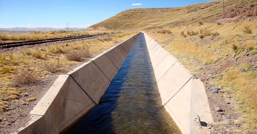 construcción de canales riego en Huancavelica