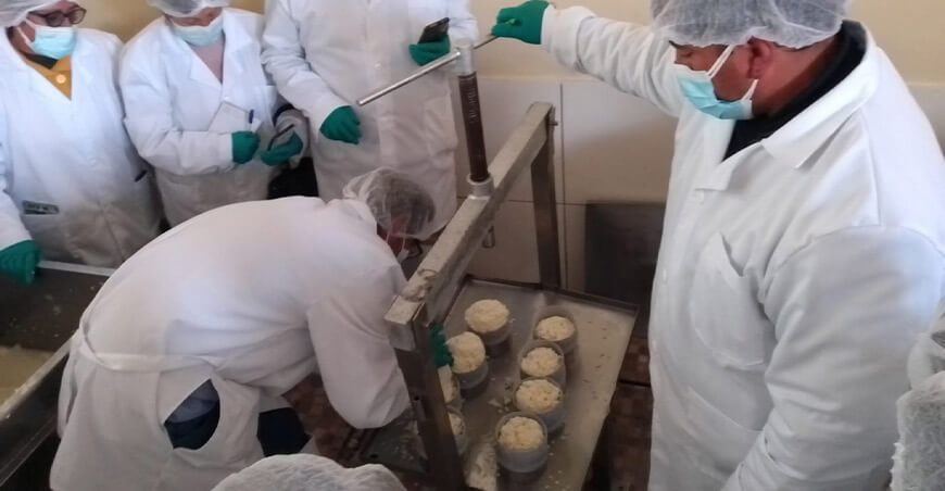 capacitación elaboración quesos Pasco Perú