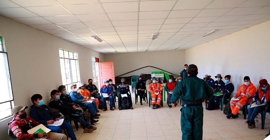 Capacitaron a jóvenes en manejo de maquinaria agrícola
