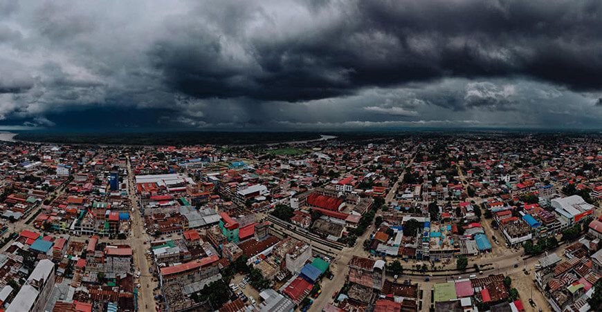 lluvia en la selva peruana