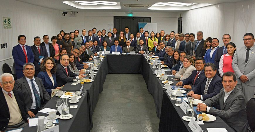 53 universidades del país se reunieron para mejorar calidad de publicaciones Concytec Perú