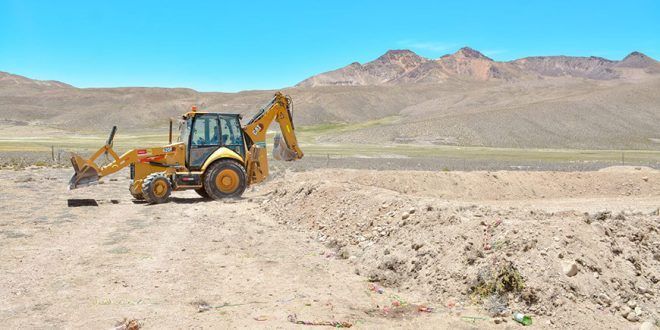 construcción qochas Vilacota Tacna Perú