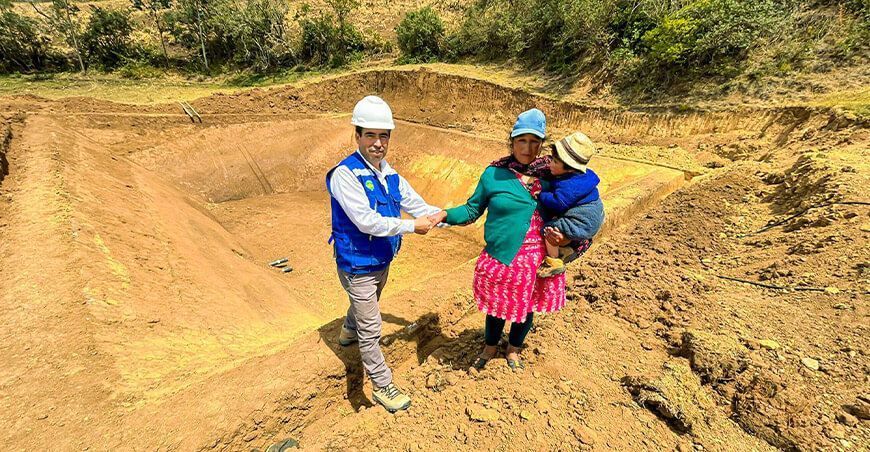 construyen reservorios en Piura Perú