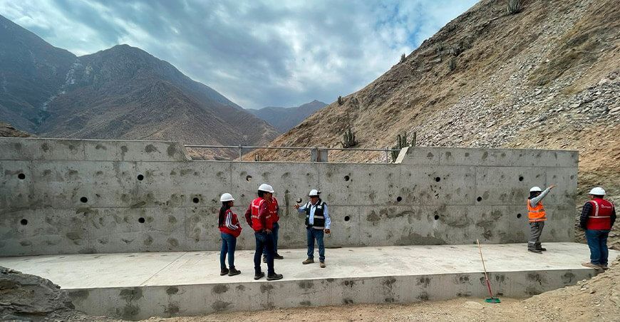 Las defensas ribereñas del río Matagente Huancavelica Perú