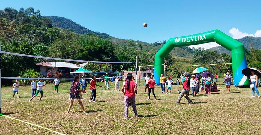 Devida fortalece actividades productivas deportivas Junín Perú