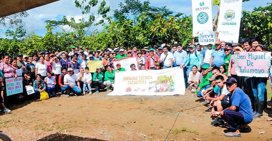 Devida capacitó a productores de cacao Huánuco Perú