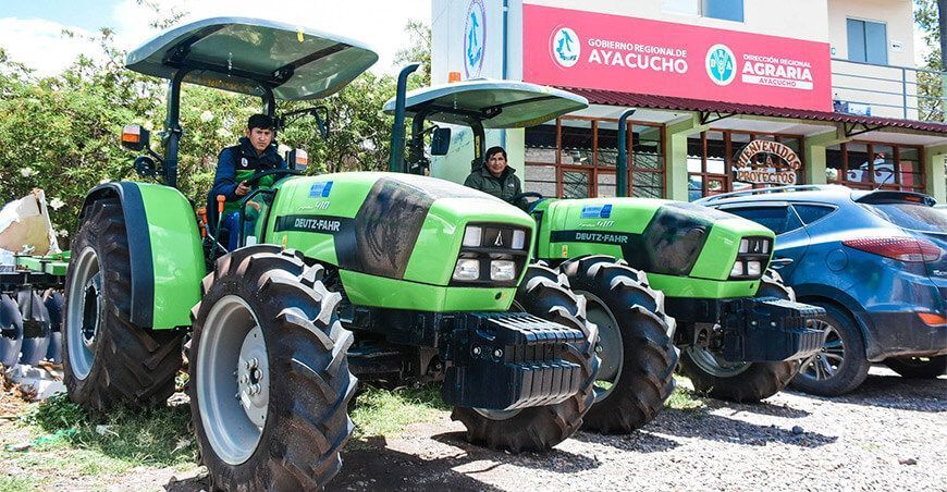 Productores de quinua de Vischongo reciben tractores agrícolas