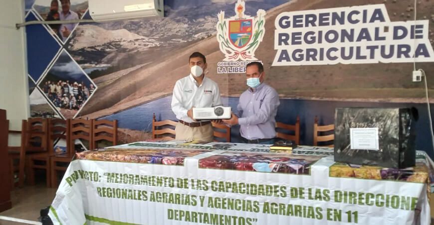 Entregan equipamiento tecnológico a la Gerencia Regional de Agricultura de La Libertad