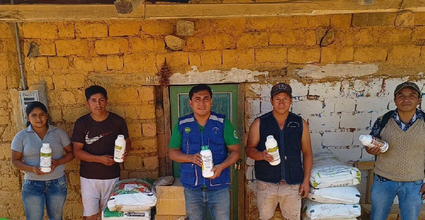Caficultores de Pacaipampa recibieron fertilizantes orgánicos