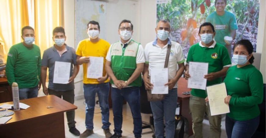 Entregan registros sanitarios a cinco cooperativas agrarias de San Martín