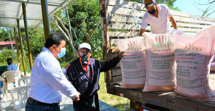 Entregaron semillas de arroz a agricultores afectados por inundaciones