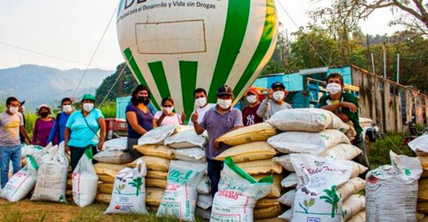Entregaron 858 toneladas de abono orgánico a cacaoteros del Vraem