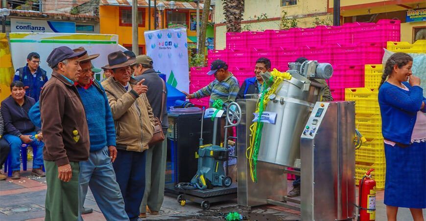 Entregan bienes a productores de papayita andina Puno