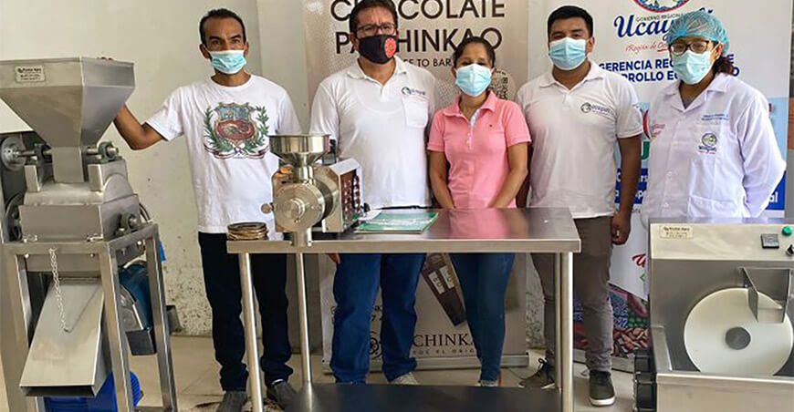 Entregan equipos para fabricar chocolates en Ucayali