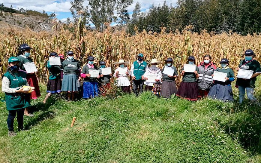 Productores se gradúan como expertos en buenas prácticas agrícolas y ganaderas