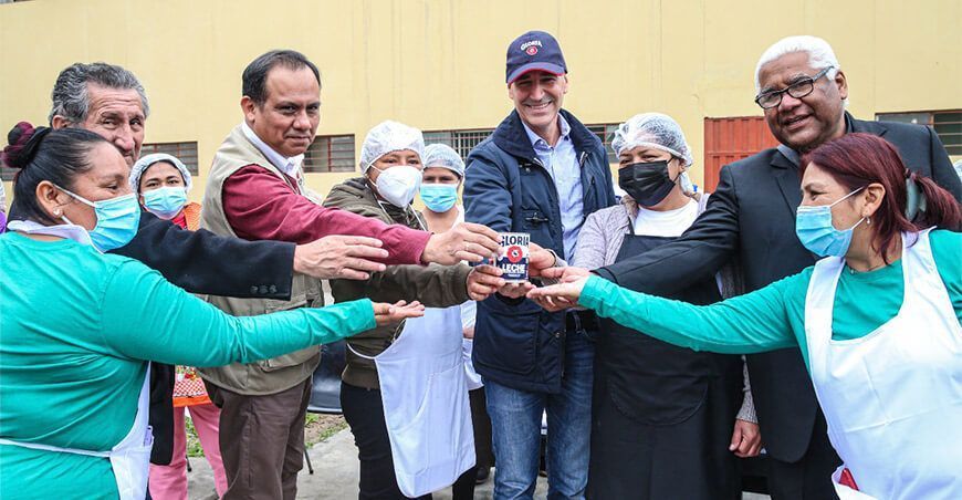 Leche Gloria donó un millón de vasos de leche a familias de zonas vulnerables